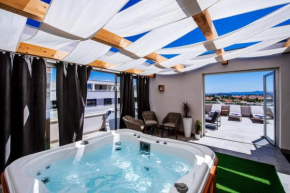 Penthouse Luxury Suite